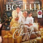 ANDREA BOCELLI - A Family Christmas (Blue Vinyl )(+2 Extra Songs)