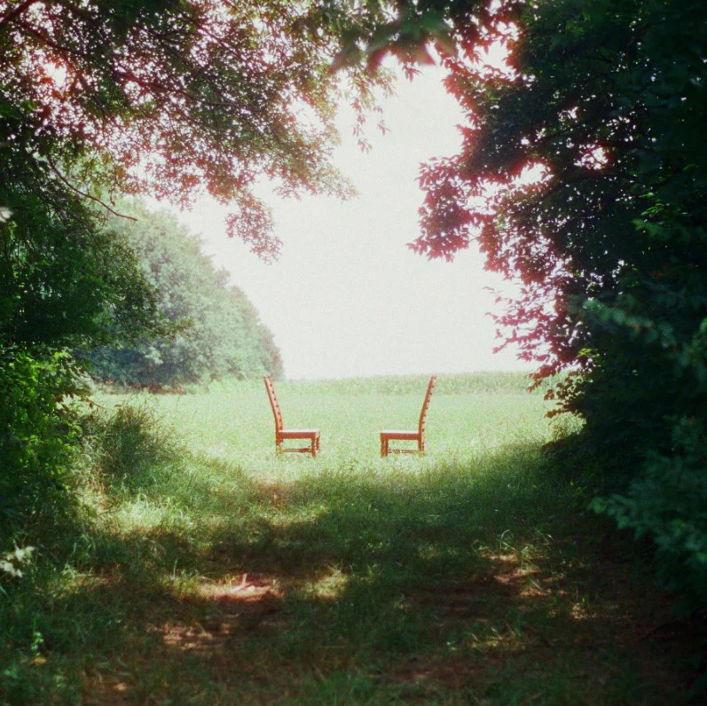 LPNW7066IE.jpg RATBOYS - Singin To An Empty Chair (Green/Brown Marble Vinyl) (Indie Exclusive) - Image 1