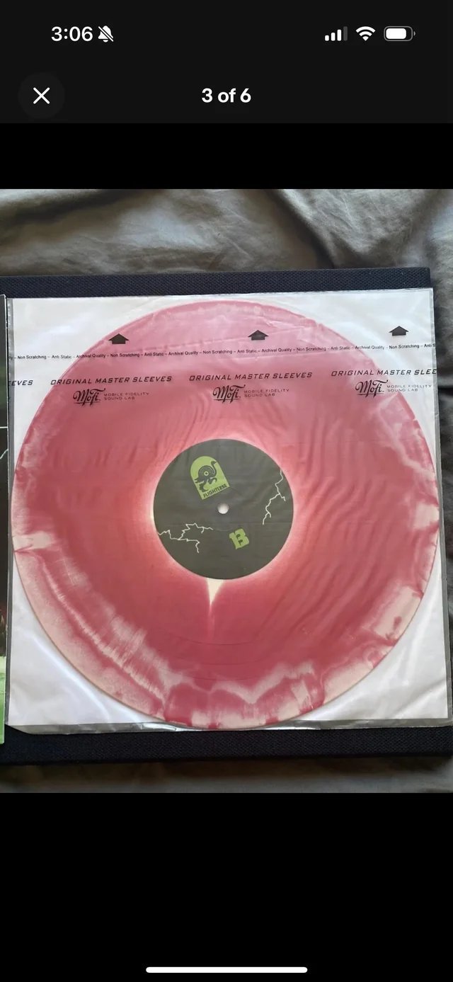 MIND834.jpg U2 - Out Of Control In NYC: Live At The Ritz. 18 March 1982 FM Broadcast Vinyl Record - Image 1