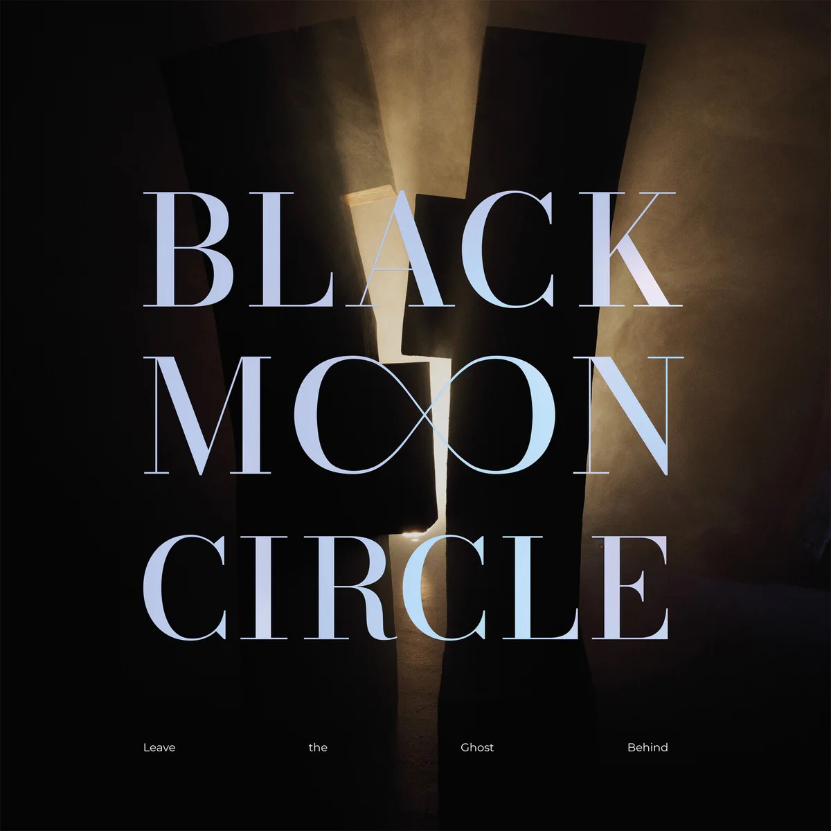 MOON8CGR140.jpg BLACK MOON CIRCLE - LEAVE THE GHOST BEHIND - Image 1