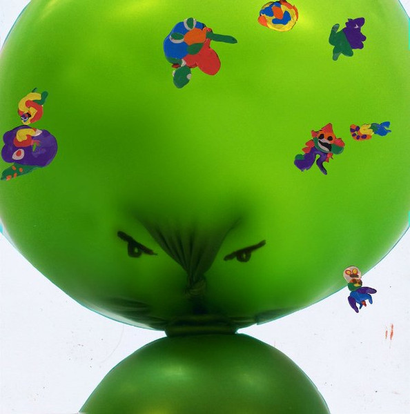 UTR107.jpg DOG CHOCOLATE - MOODY BALLOON BABY - Image 1