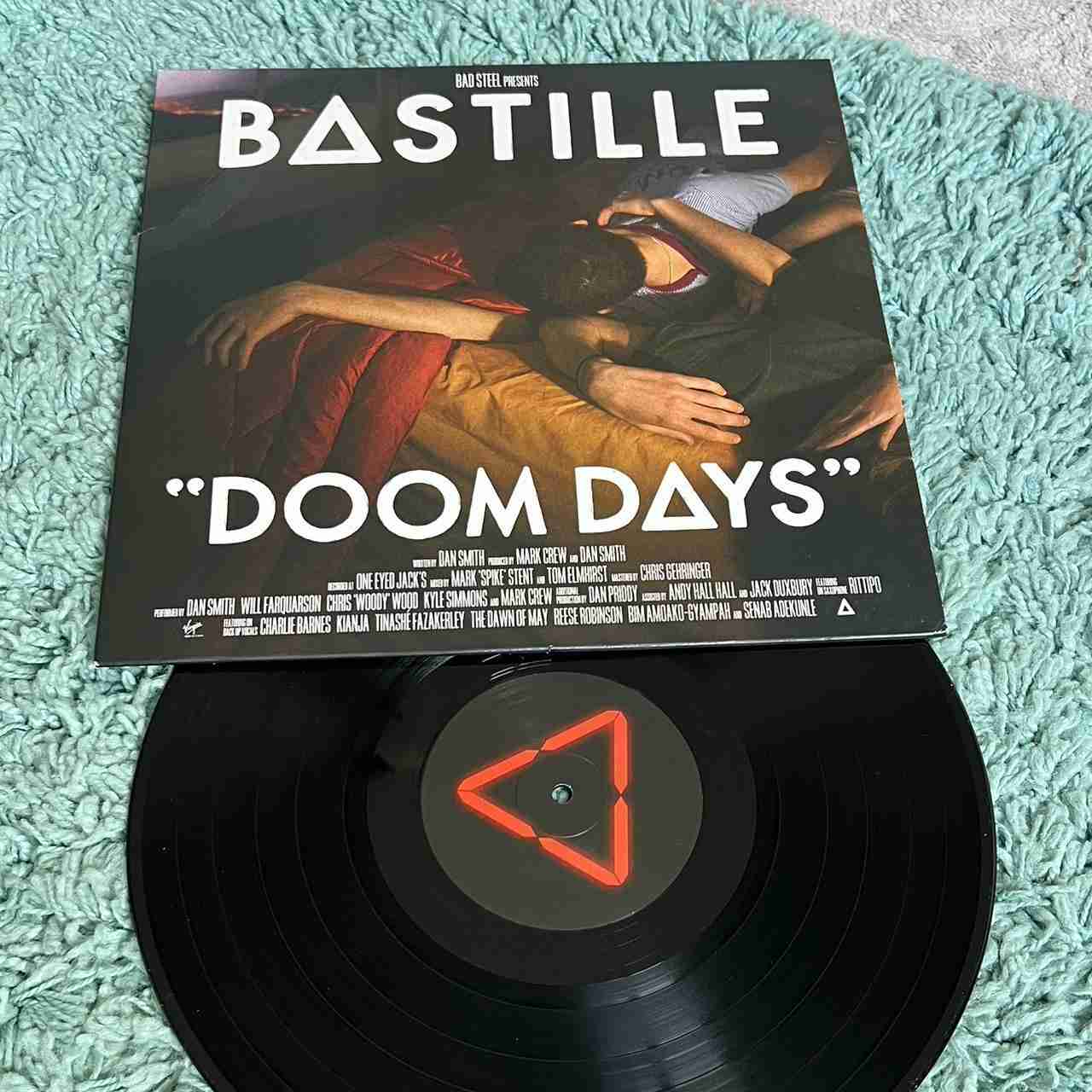 V3212.jpg Bastille - Doom Days (1LP) Vinyl Record - Image 1