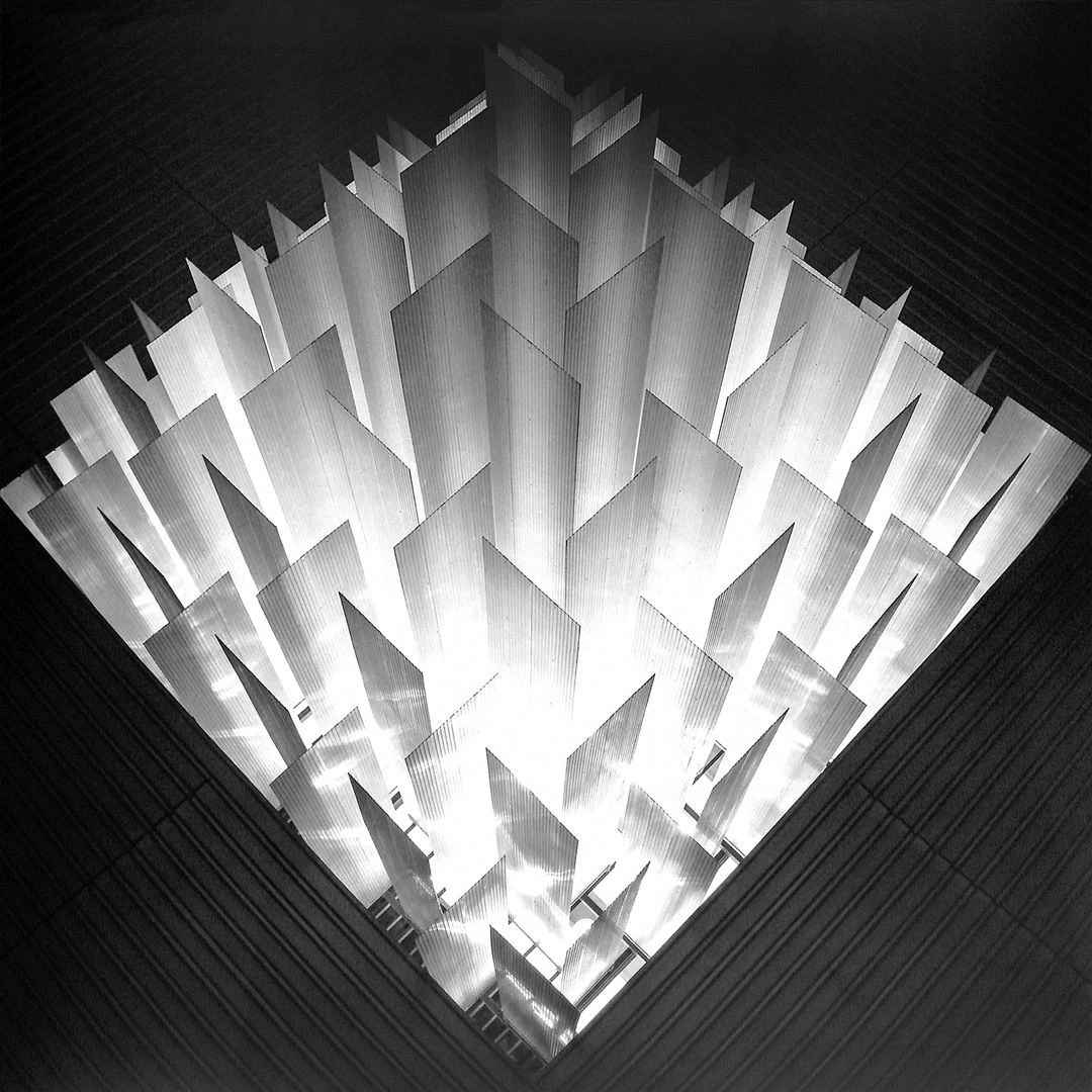 VGLP056.jpg BEN CHATWIN - ALTERED SIGNALS Vinyl Record - Image 1