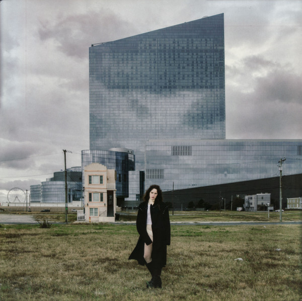 BEC5614876.jpg Marie Davidson - City of Clowns - Image 1