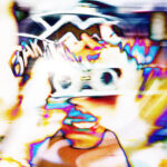 JUU4E - Crazy World