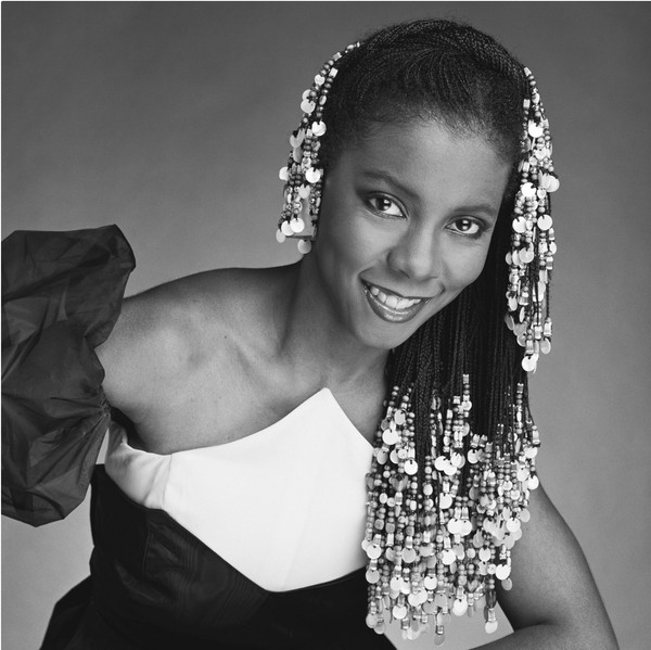 STRUT205LPB.jpg PATRICE RUSHEN - REMIND ME - THE CLASSIC ELEKTRA RECORDINGS 1976-1984 (BLACK VINYL) - Image 1