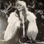 Suki Waterhouse - Loveland